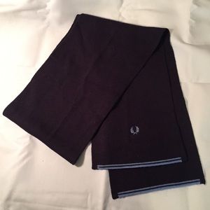 Fred Perry navy blue scarf